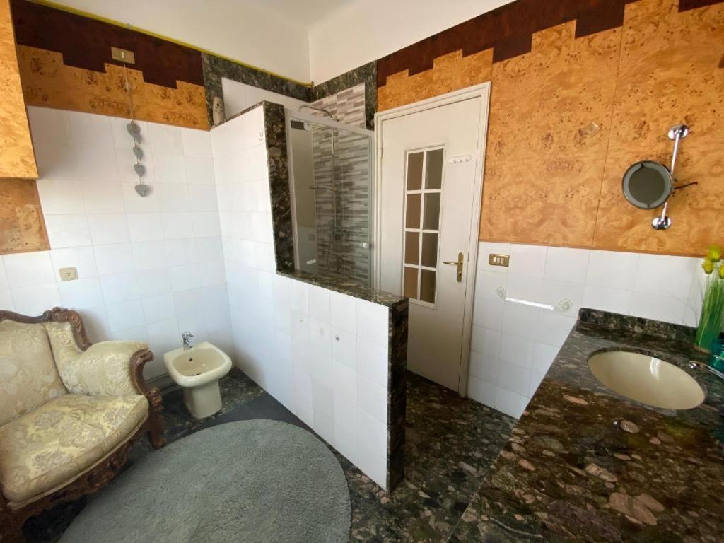 Central Suite Bed&Breakfast Μπολόνια Δωμάτιο φωτογραφία